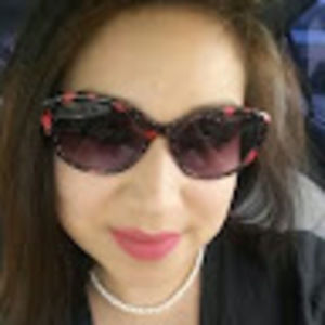 Meet your Posher, Yadira
